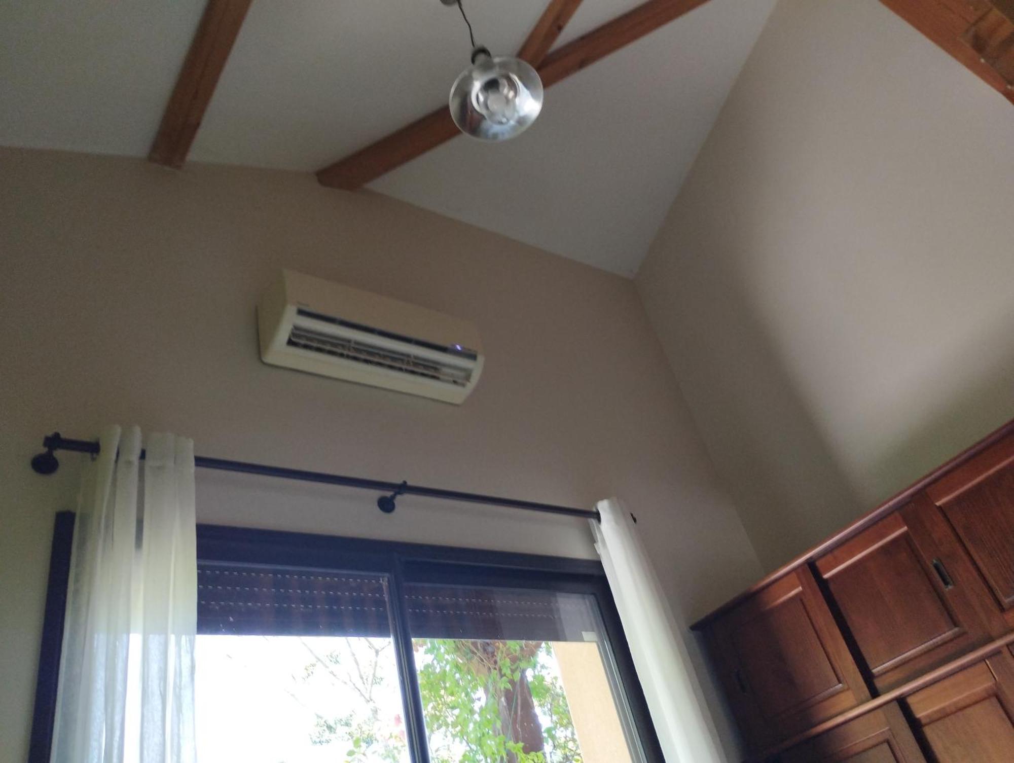 Le Grand Noyer Bed & Breakfast Ambronay Luaran gambar
